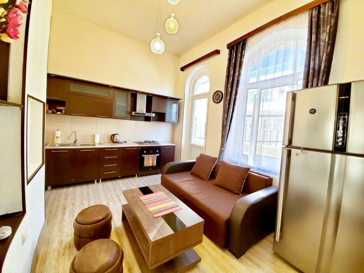 Central Location King Size Bed Tiflis Dış mekan fotoğraf